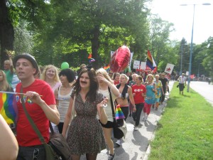 Ung Vänster i Prideparaden
